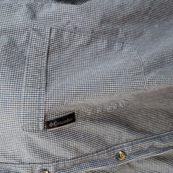 Columbia Blue and White Check Short Sleeve Button-Down Men's Shirt, Size Extra L - Picture 8 of 12
